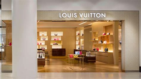 louis vuitton near me store